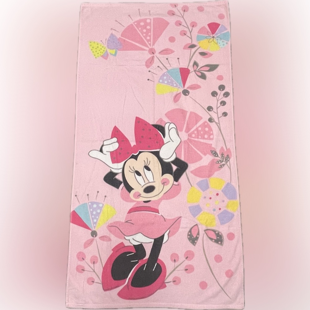 Vintage Minnie Mouse 29”x59" Disney Parks Terry Cloth Bath/Beach Towel